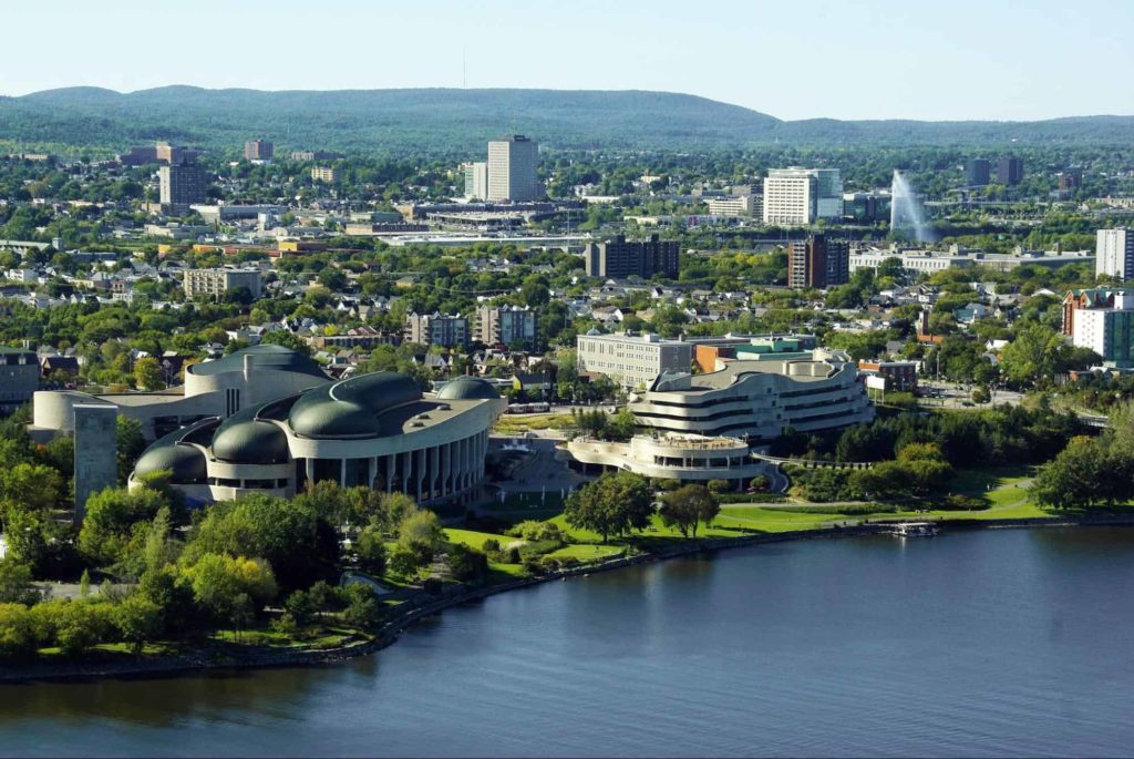 The city of Gatineau and Ottawa are counted as one city in the national consensus.