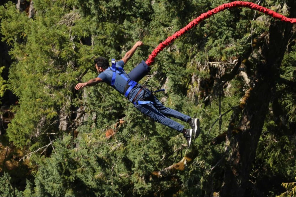 Bungee jump from as high as 61 meters
