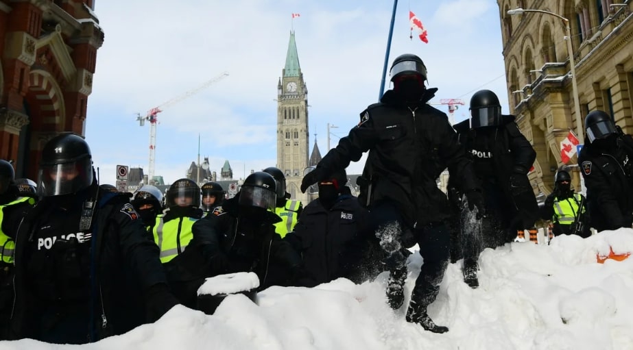 Ottawa police near Parliament Hill
