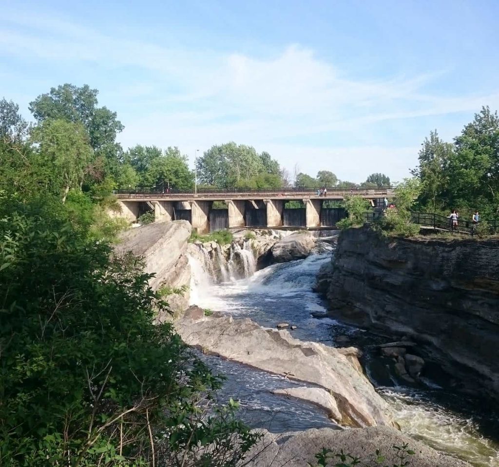 Hog's Back Falls