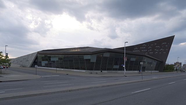 Why was the Canadian War Museum built